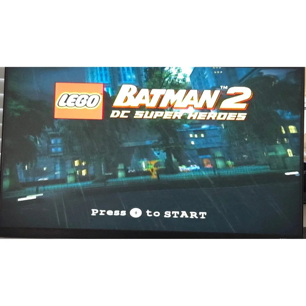 LEGO Batman: The Videogame & Batman 2: DC Super Heroes Bundle (Nintendo Wii) CIB